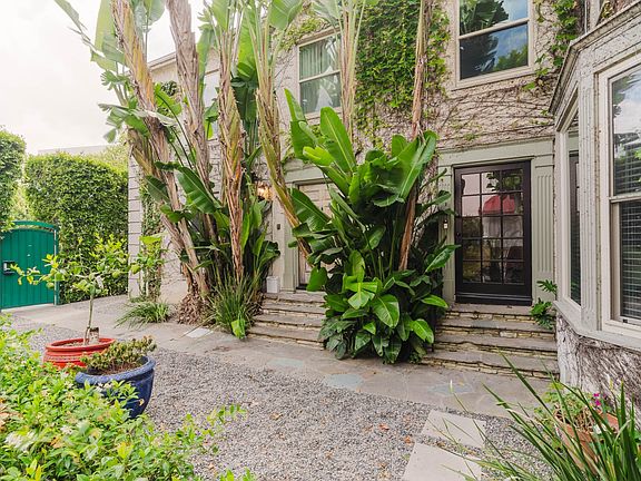 5th image of 5962 San Vicente Blvd #4