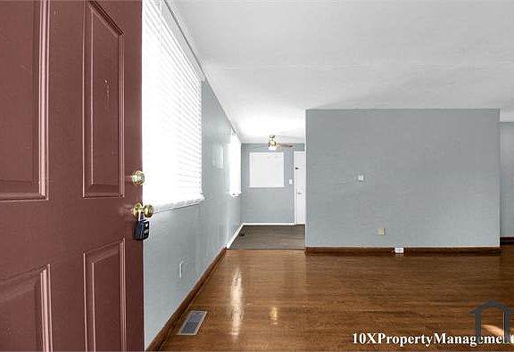 5th image of 2451 Hiawatha St
