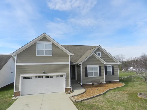 502 Whirlaway Ct, Burns, TN 37029