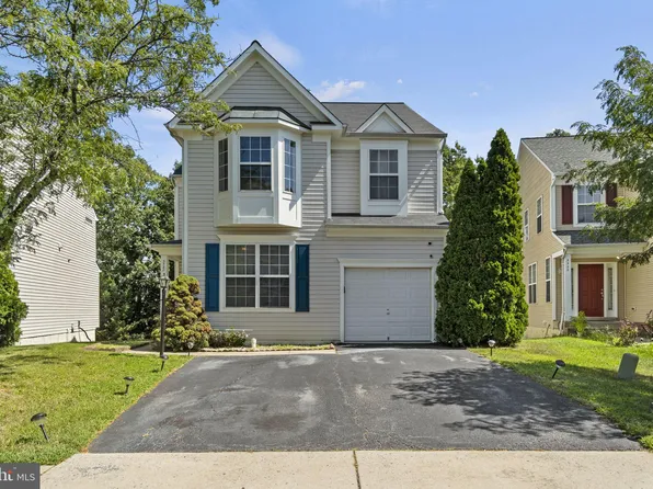 3322 Tony Ct, Dumfries, VA 22026