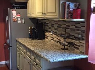 1160 Richmond Rd APT 2B, Staten Island, NY 10304