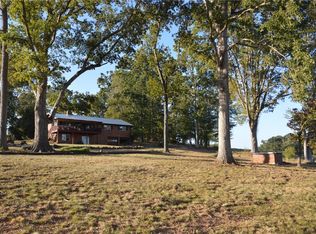 323 Cumming Springs Rd, Starr, SC 29684