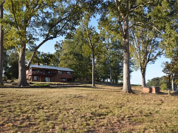 323 Cumming Springs Rd, Starr, SC 29684