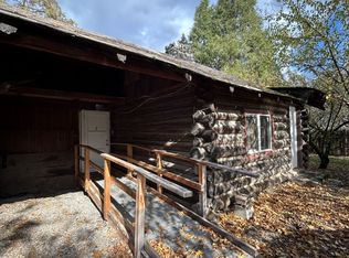 1221 Thomas Rd #1-7, Medford, OR 97501