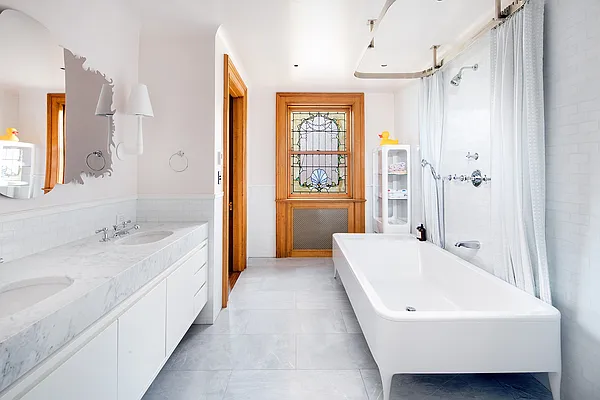 Sold by Douglas Elliman | media 14