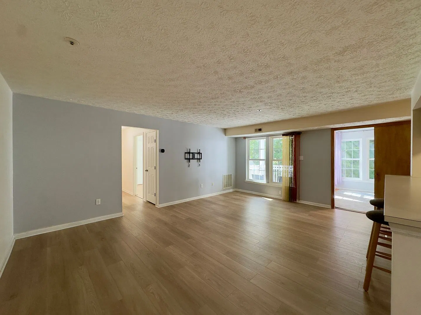 Spacious 2BD/1BA Condo with Sunroom & Private Balcony in Pikesville, MD! — Photo 3