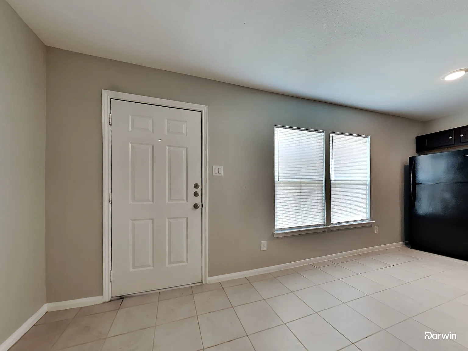 3 bed, 2.0 bath, 1106 sqft, $1,325 — Photo 2