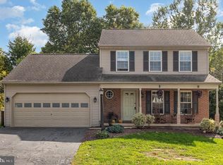 46 Manor Oaks Dr, Millersville, PA