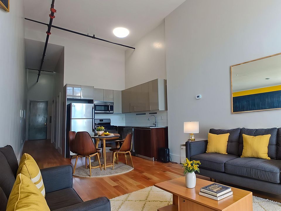 1st image of 41 Kosciuszko St APT 109