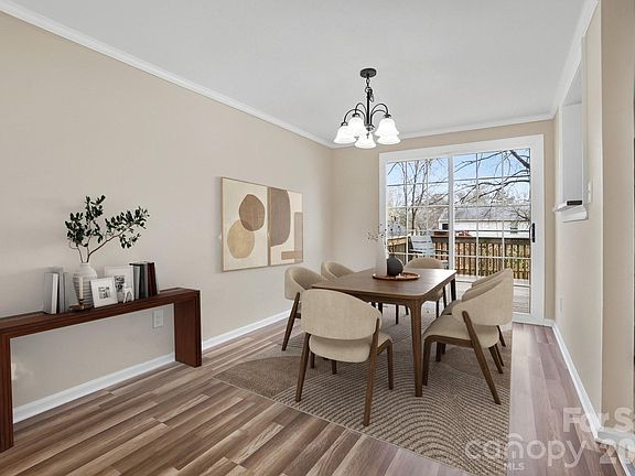 3rd image of 6621 Piney Path Rd