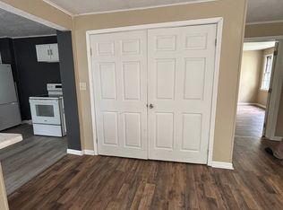 2889 Mercer Rd Floor 2, New Castle, PA 16105