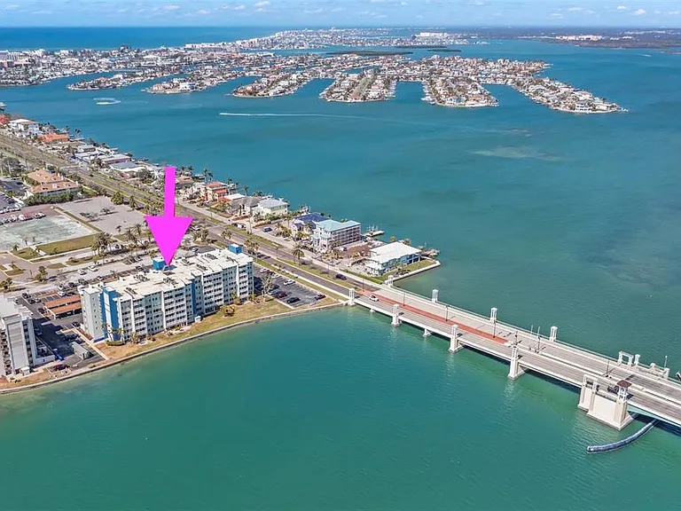500 Treasure Island Cswy #205 — Photo 2