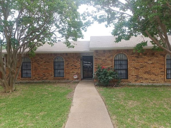 3726 Red Oak Dr