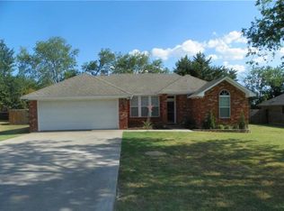 294 Old Spanish Trl, Valley View, TX 76272