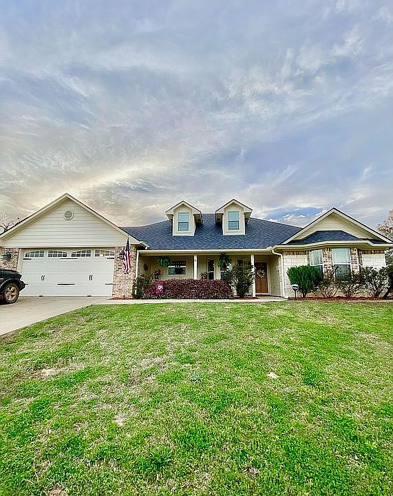1st image of 16103 Hickory Hills Dr