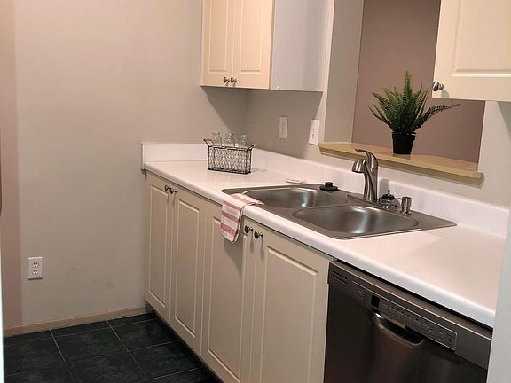 3rd image of 5649 Blendonridge Dr