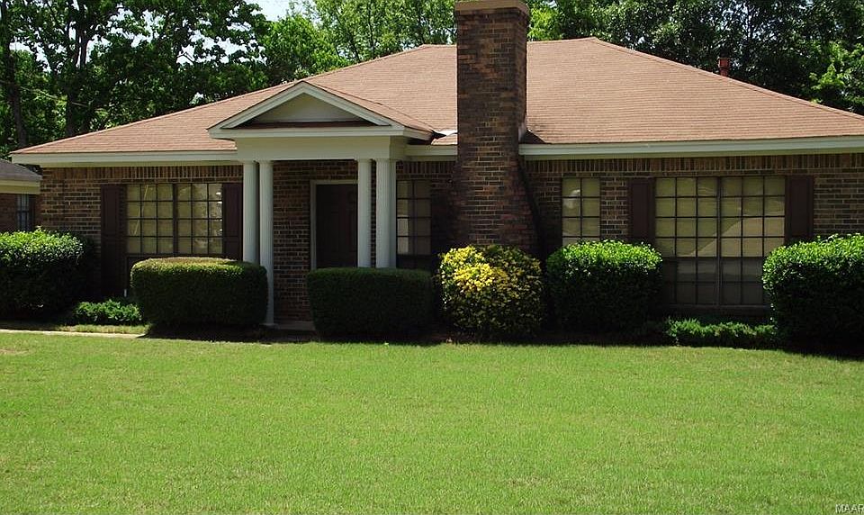 1st image of 2945 Woodforest Ln