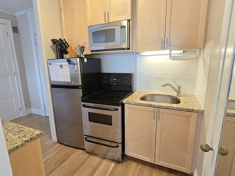 21 Beacon St #6C — Photo 29