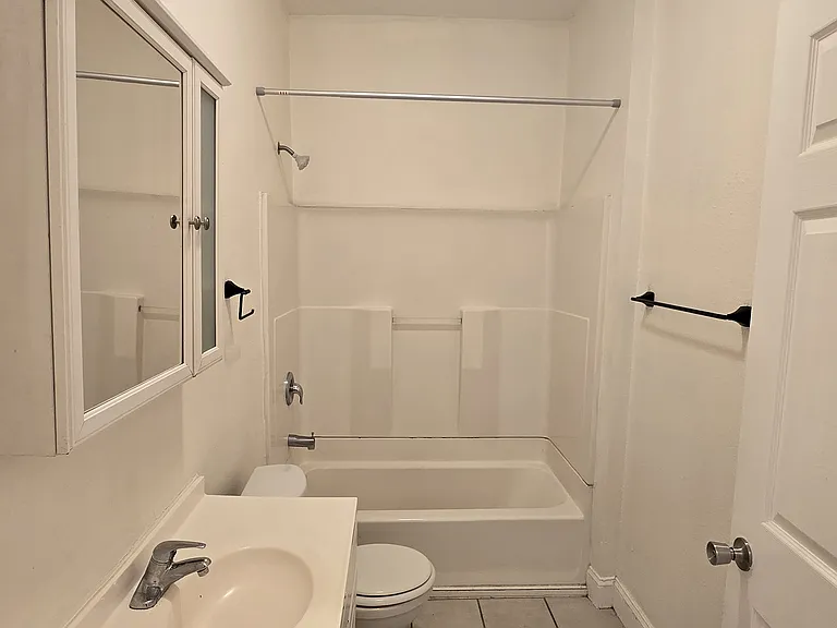 Other view of bathroom