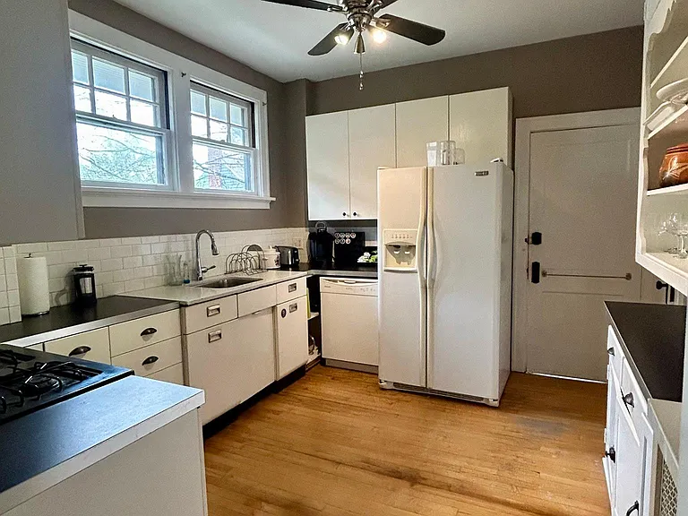 3208 Observatory Ave #2 — Photo 9