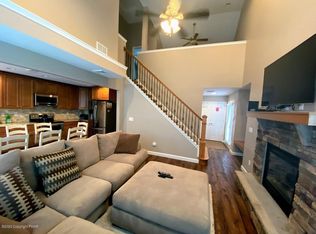 10 Beechwood Rd, Lake Harmony, PA