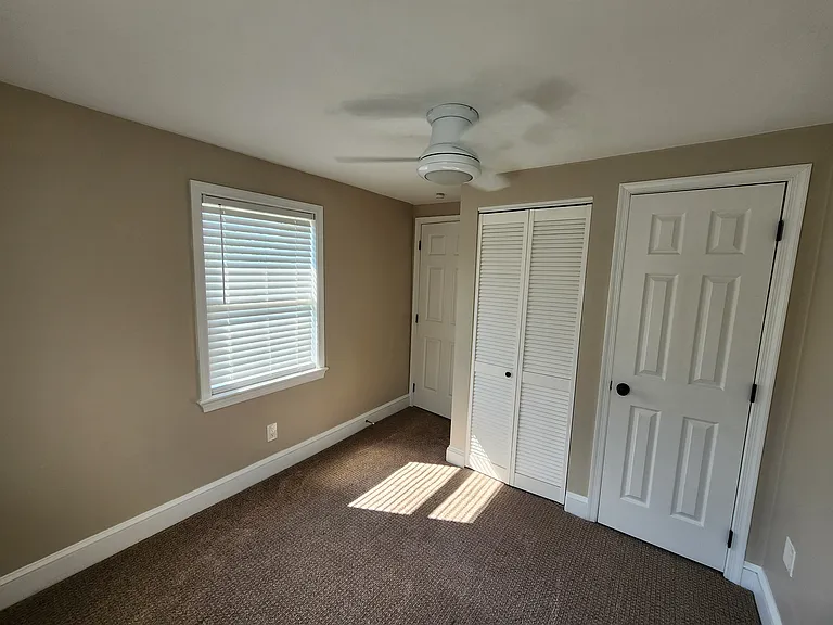 Bedroom 3/back