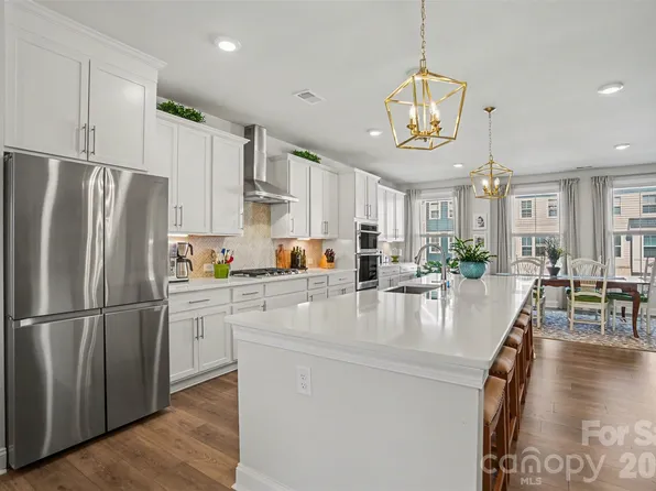 2647 Roseglen Ln #17, Fort Mill, SC 29707