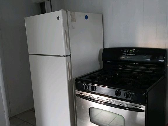 5th image of 3204 N F St #B