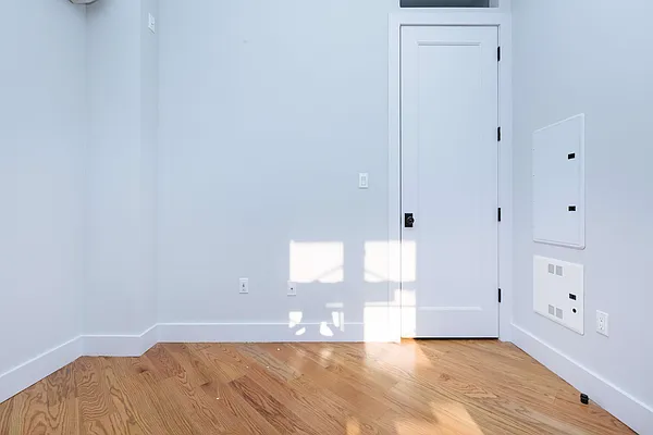 Rented by Nooklyn NYC LLC | media 33