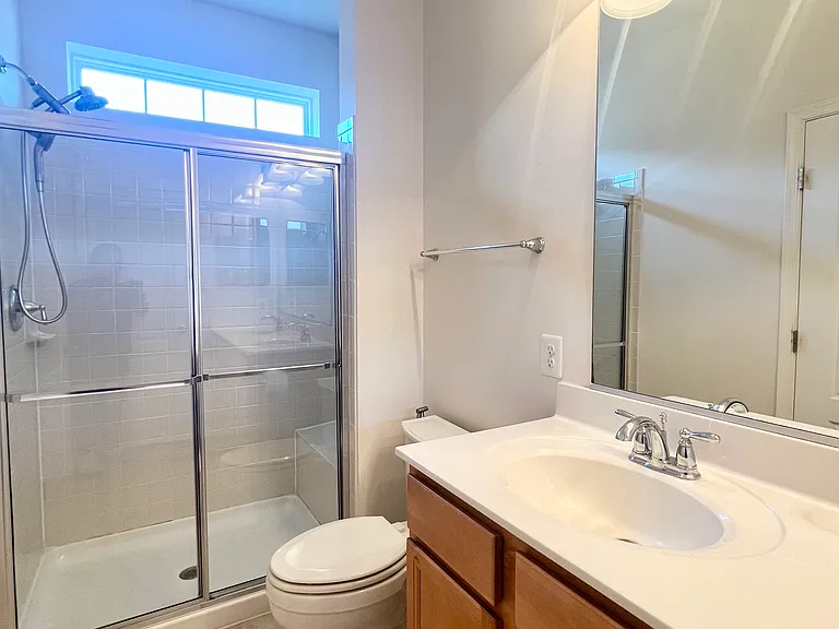 675 Anacostia Ave NE — Photo 11