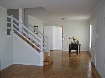2nd image of 5 Fleetwood Dr