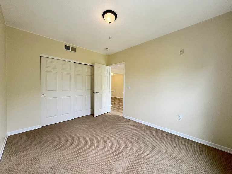 1623 Saint Paul St #405 — Photo 8