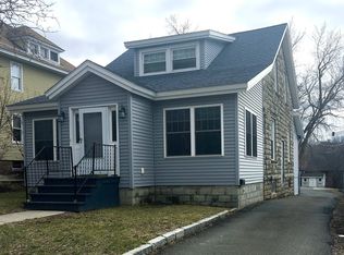 284 Hoosick St, Troy, NY 12180