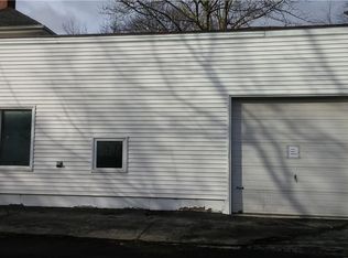 99 Robinson Pl, Lockport, NY