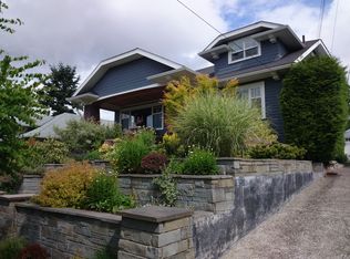 1422 N 47th St, Seattle, WA 98103