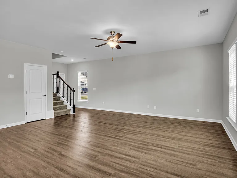 109 Fenway St — Photo 5