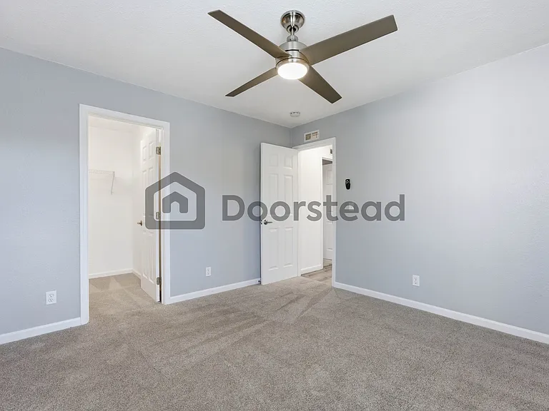 2555 Flosden Rd #122 — Photo 35