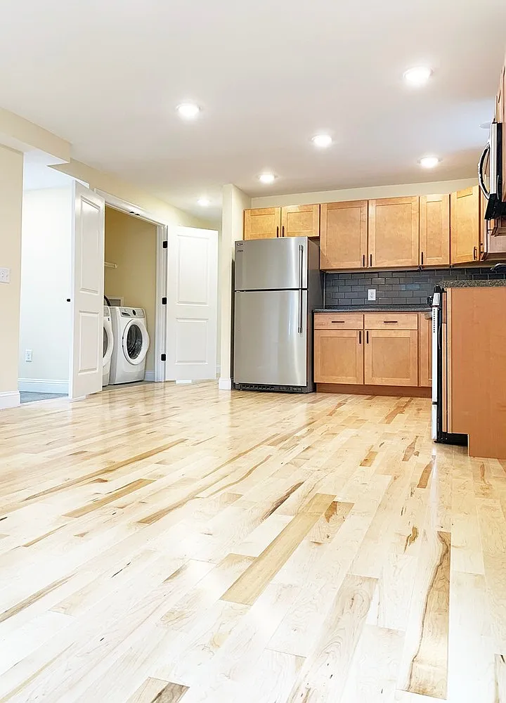 21 Peru St — Photo 2