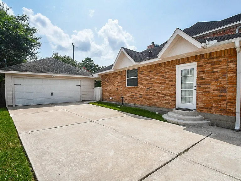 9715 Atwell Dr — Photo 32