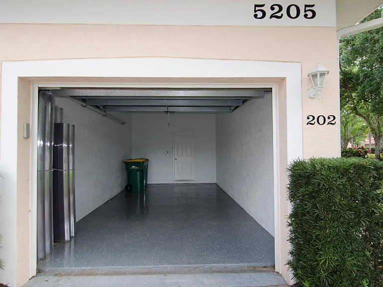 5205 Birmingham Dr #202 — Photo 28