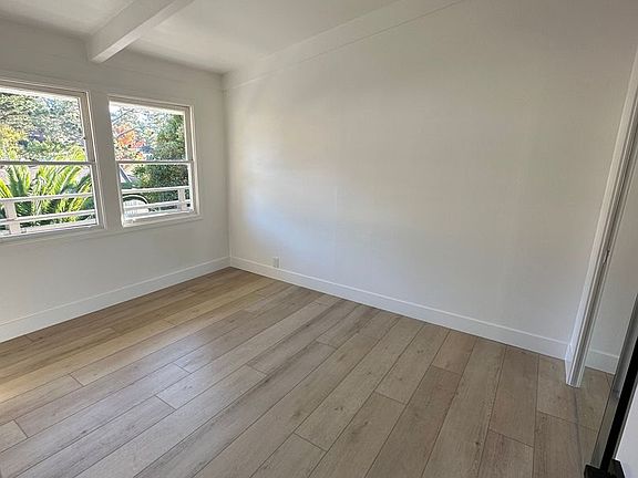4th image of 1030 Redwood Hwy #3