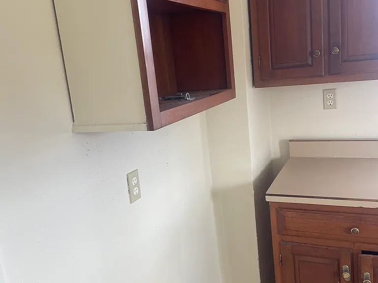 2313 Sheffield Rd — Photo 9