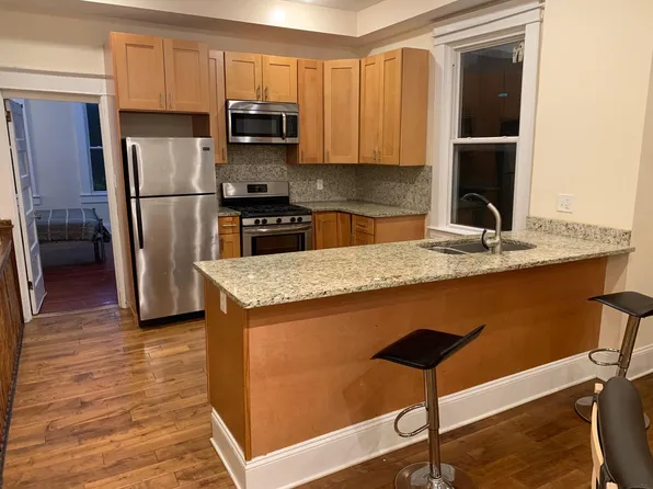 115 W 29th St APT 3, Baltimore, MD 21218