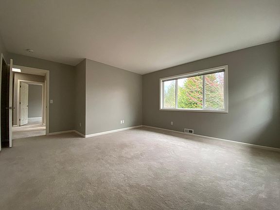 3rd image of 14198 SE 8th St