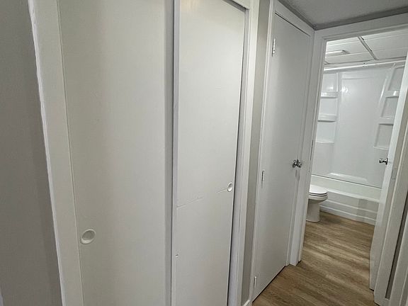 5th image of 1008 S 30th Ave #8