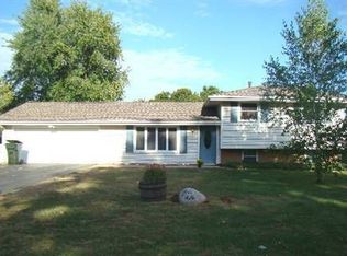 1201 Springfield Rd, East Peoria, IL 61611