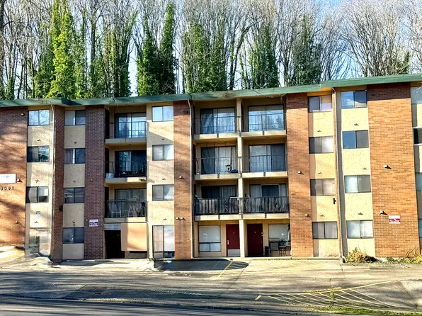 Maple Leaf Apartments