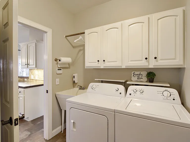 6520 Red Maple Dr — Photo 22