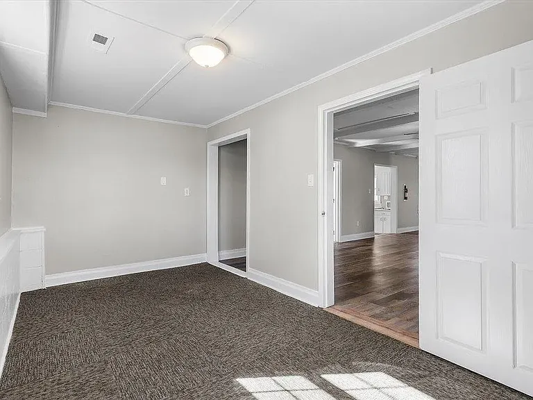 248 Orville St — Photo 16