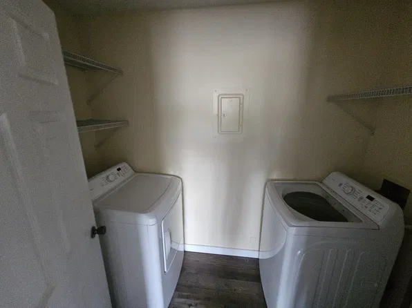 1749 Bainbridge St APT 2, La Crosse, WI 54603
